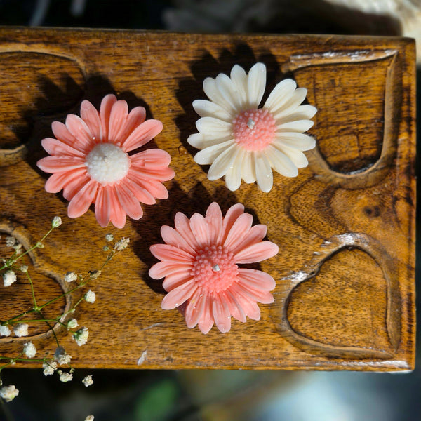 Daisy Candle