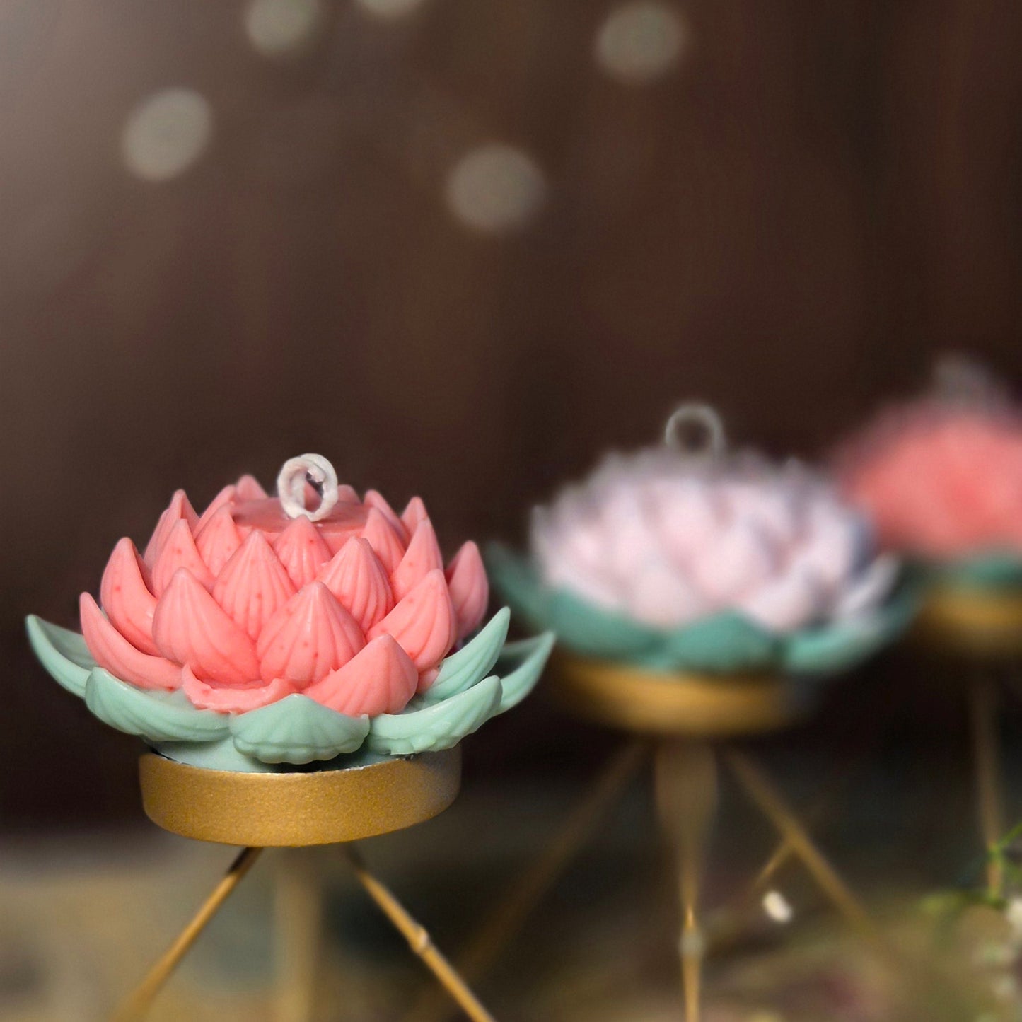 Lotus Candle