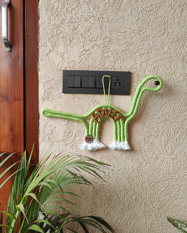 Macrame Dinosaur - Nameboard