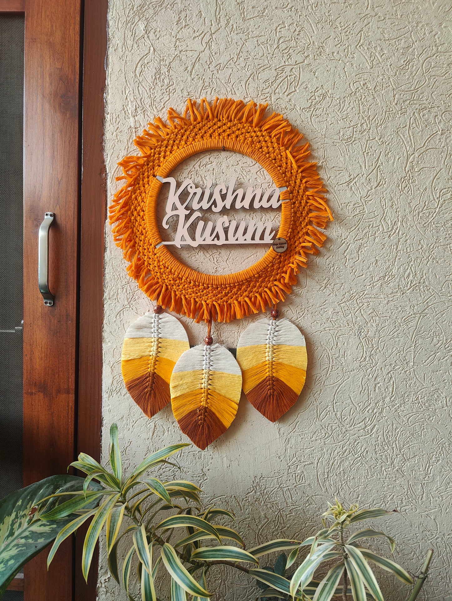 Macrame - Nameplate with Sq knot and leaves